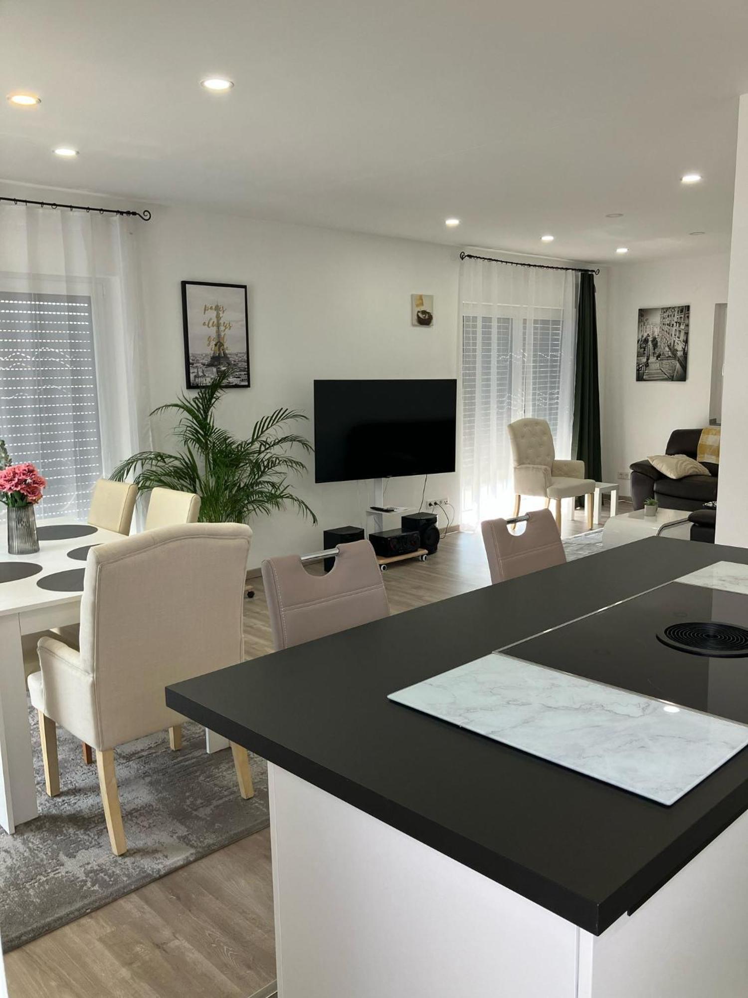 Moderne Einliegerwohnung Naehe Ingolstadt Und Bad Goegging Munchsmunster Eksteriør billede